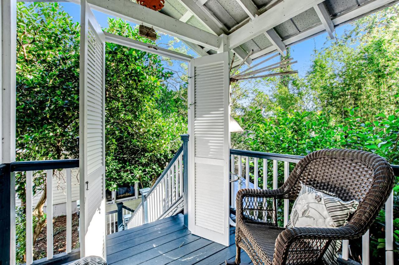 Baby Breezy Tree House Hotel Demere Park Exterior foto